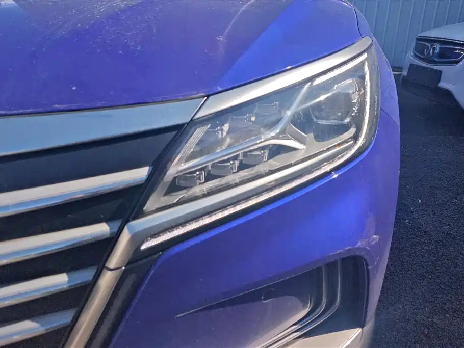 Roewe MARVEL X — миниатюра 5