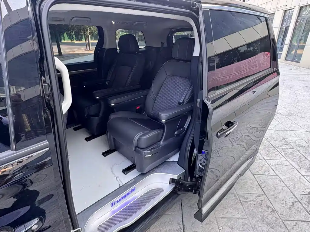 GAC Motor Trumpchi M8 — миниатюра 6