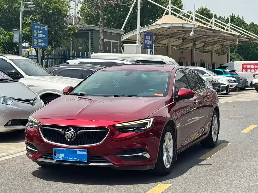 Buick Regal 2018