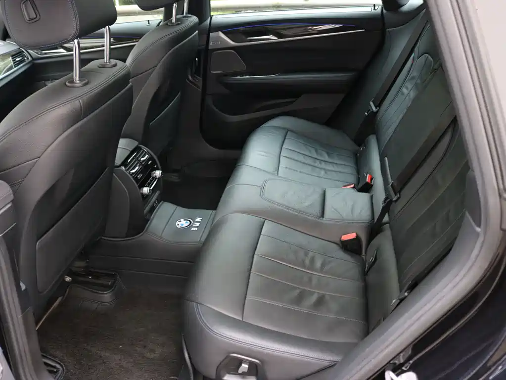 BMW 6 Series GT — миниатюра 7
