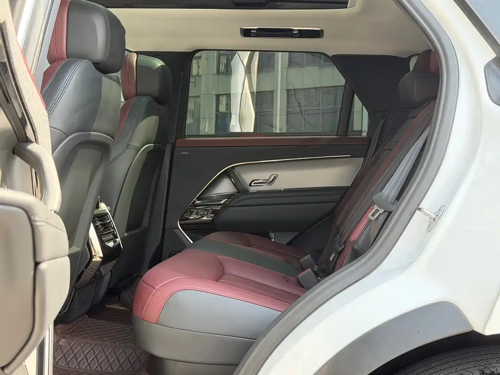 Land Rover Range Rover Sport 2024 400PS Dynamic SE