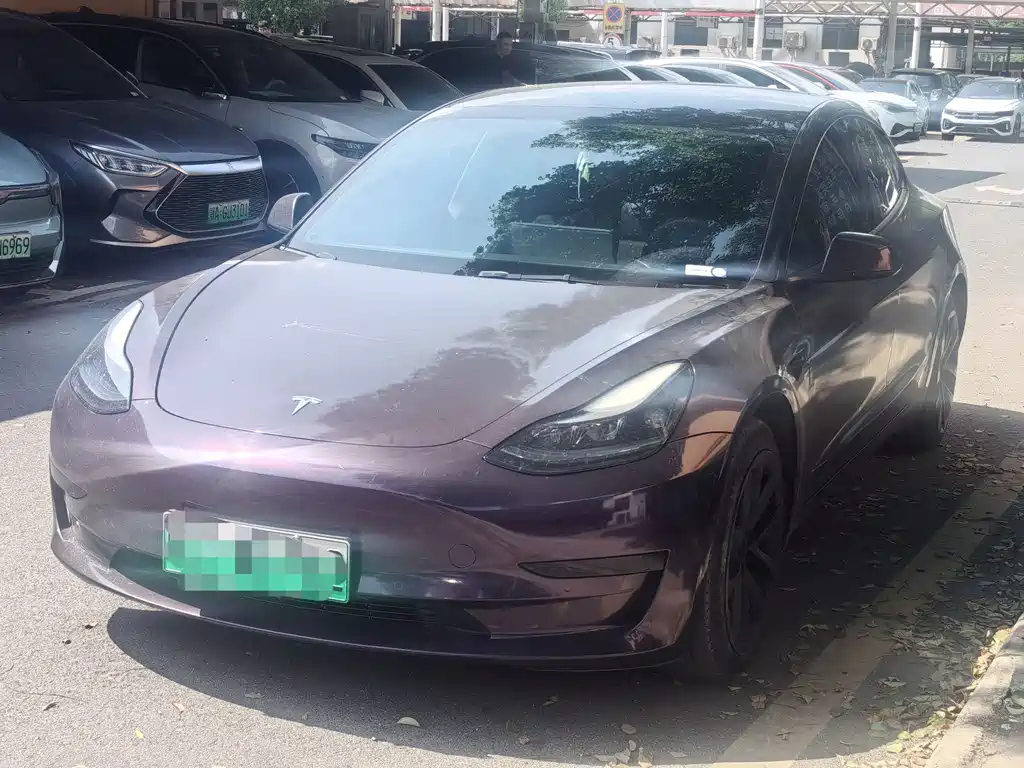 Tesla Model 3 — миниатюра 2