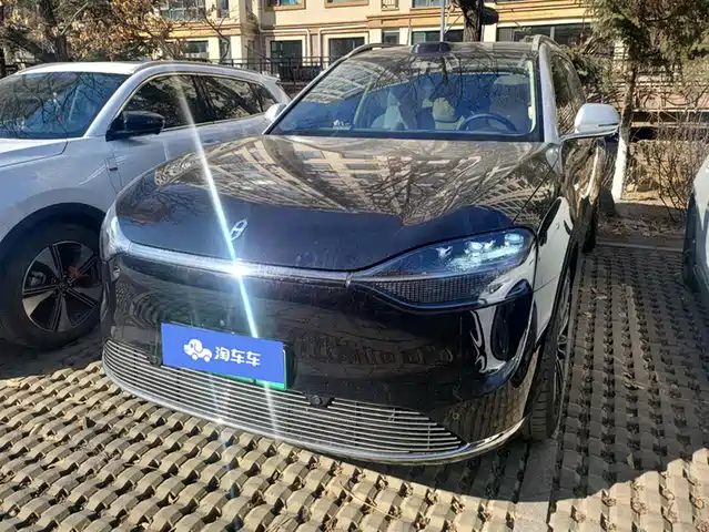 AITO ASK THE WORLD M9 2024