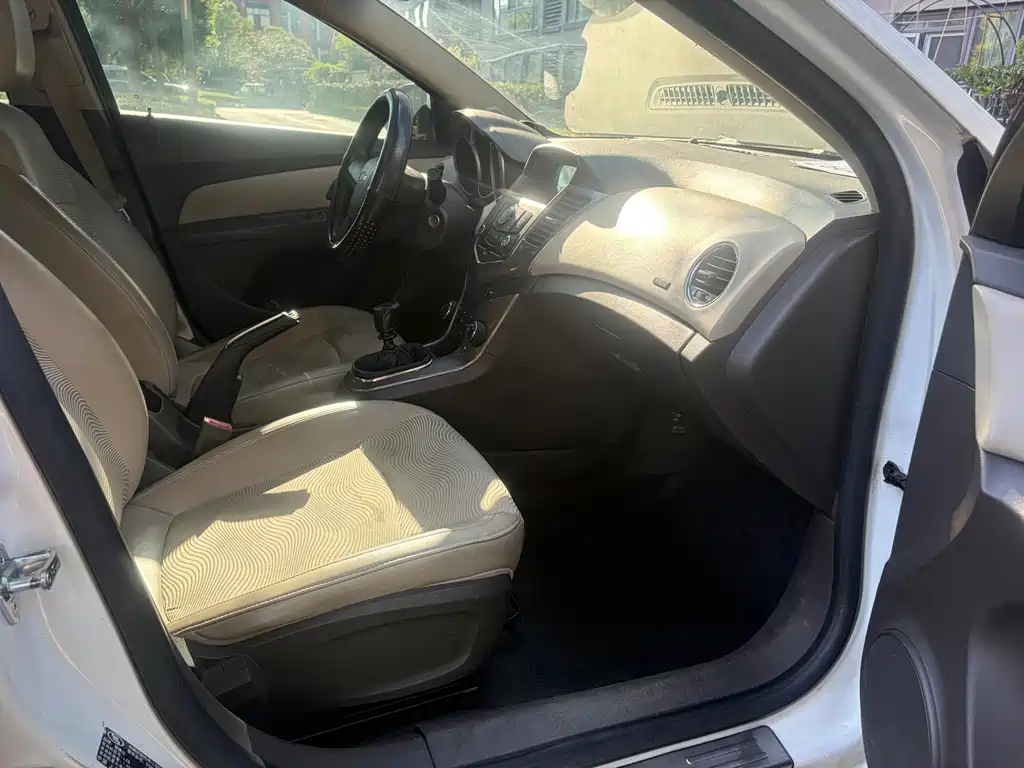 Chevrolet Cruze — миниатюра 11