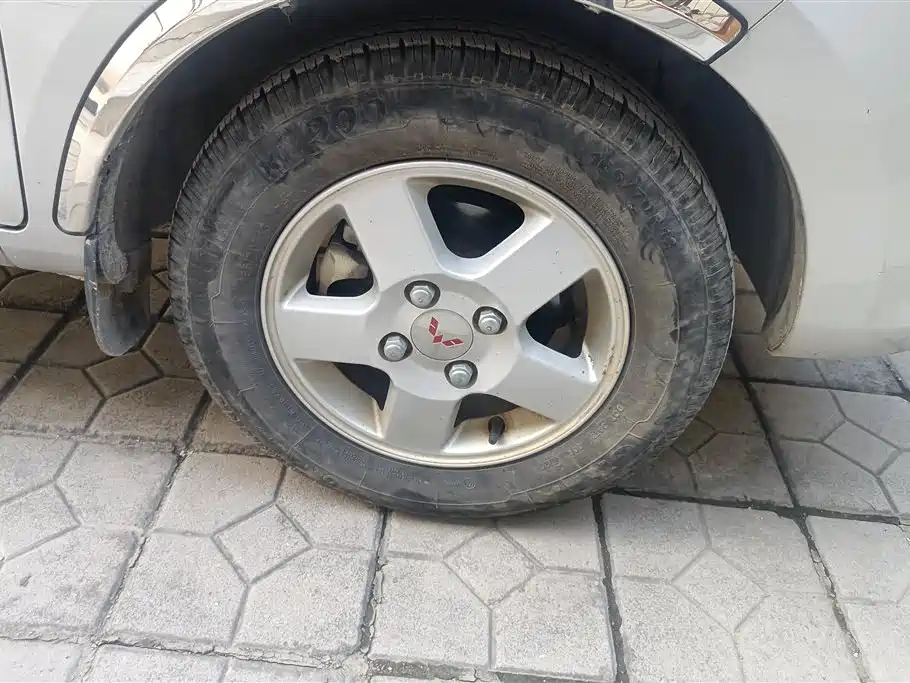 Wuling Zhiguang V — миниатюра 6
