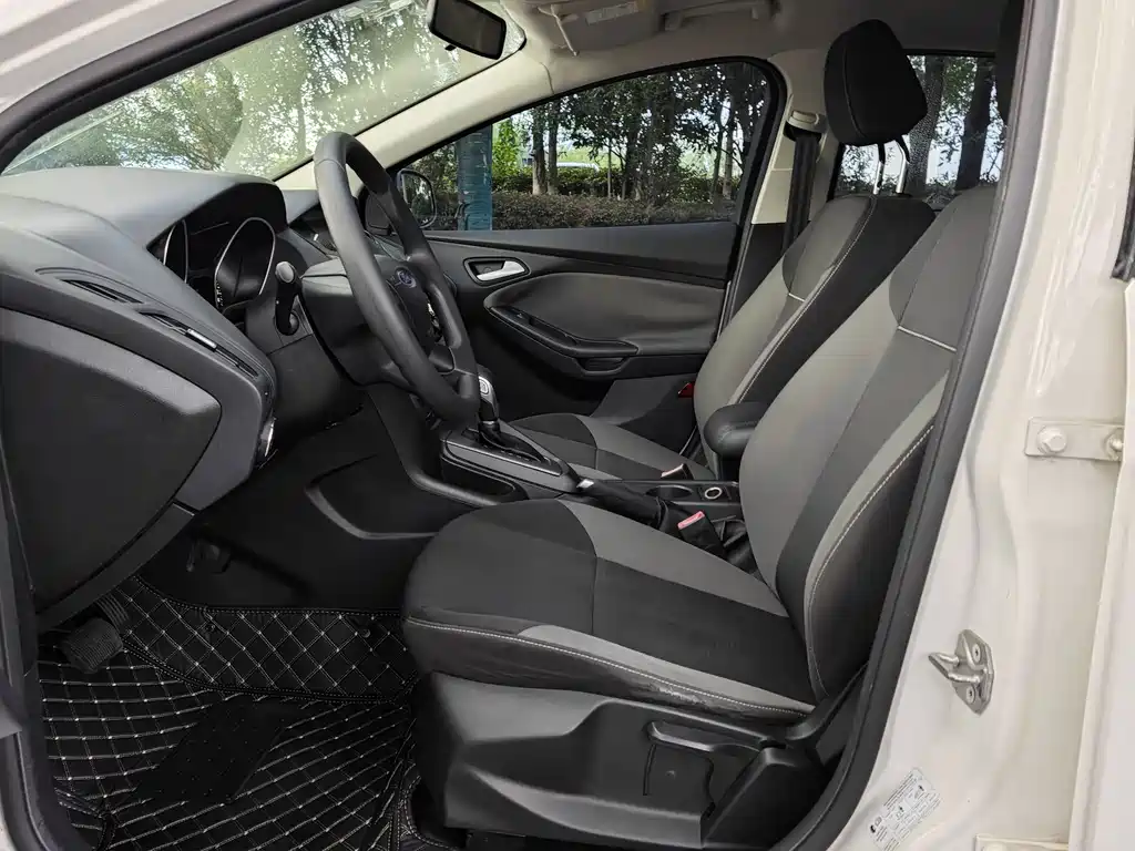 Ford Focus — миниатюра 9