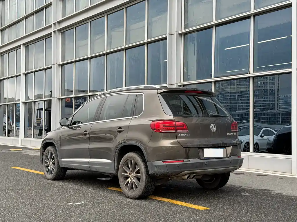 Volkswagen Tiguan 2013 1.8TSI AT Luxury