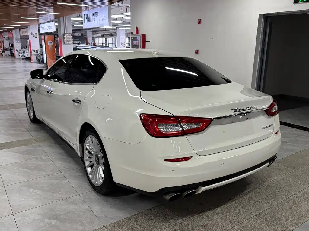 Maserati Quattroporte — миниатюра 13