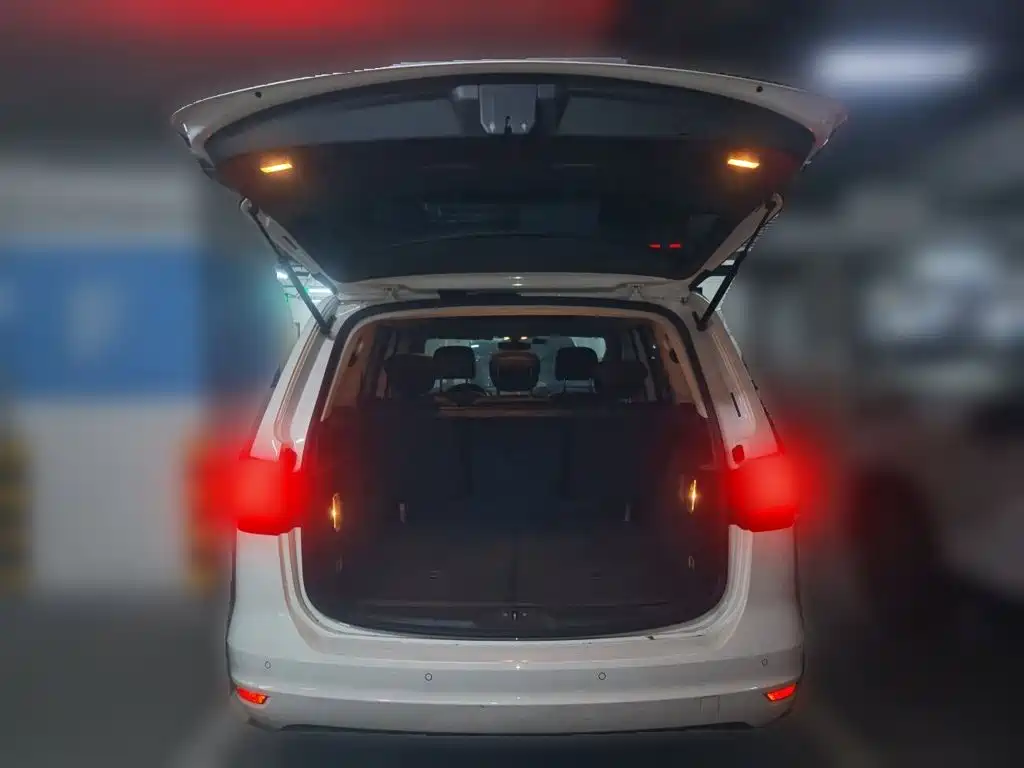 Volkswagen Sharan — миниатюра 15