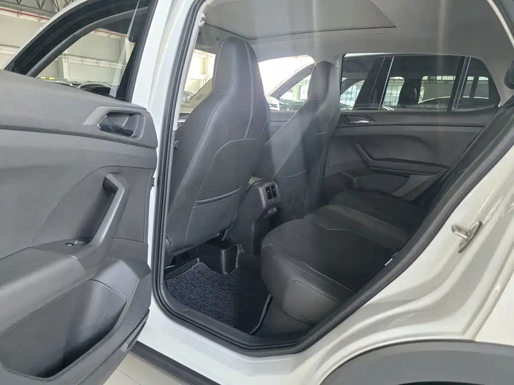 Volkswagen T-Cross — миниатюра 8