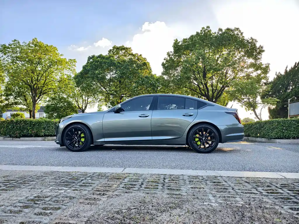Cadillac CT5 — миниатюра 7