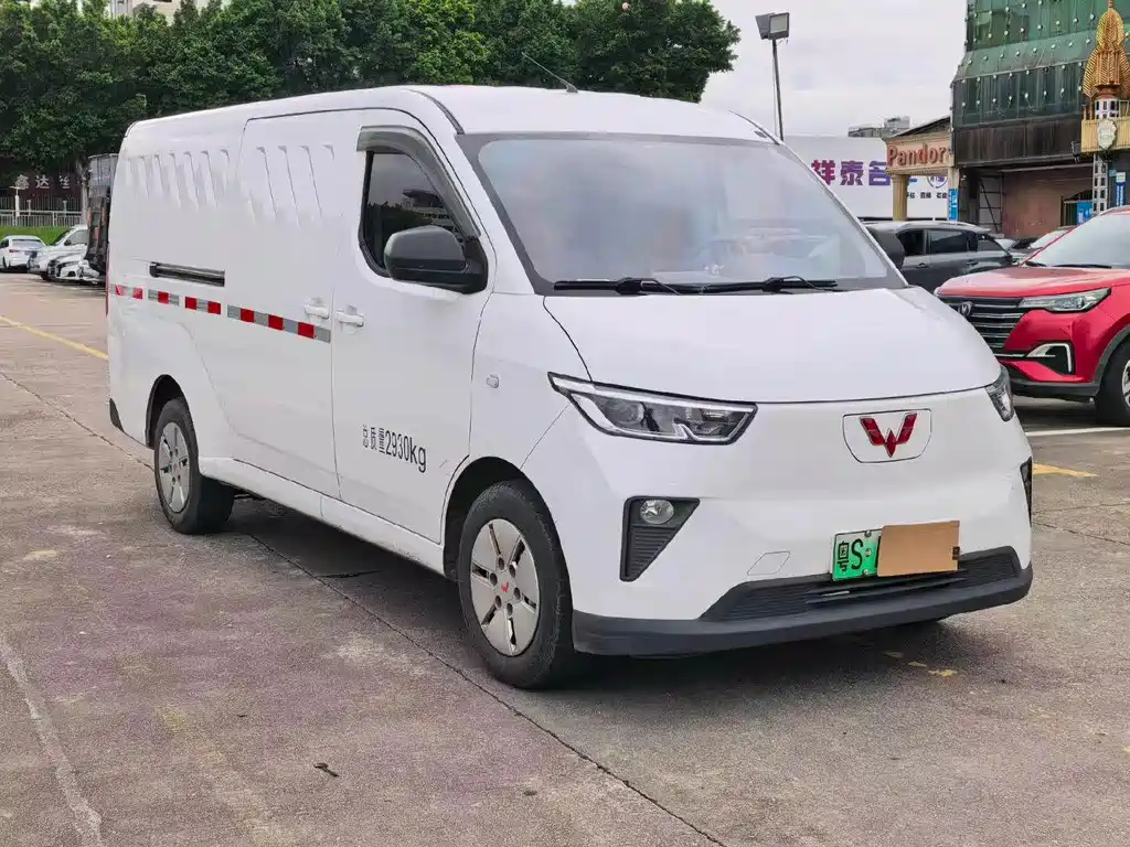 Wuling Yangguang — миниатюра 2