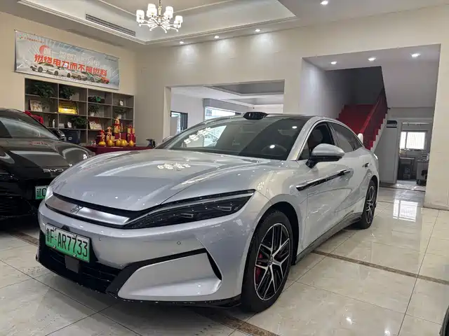 BYD HAN L 2025