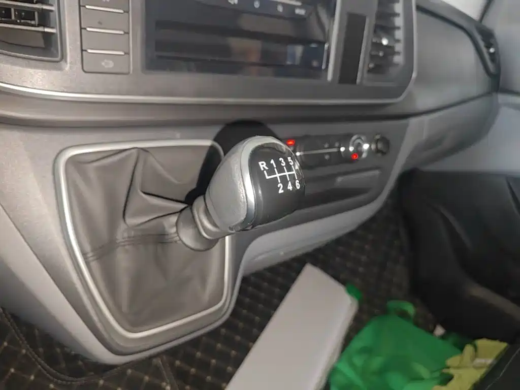 MAXUS V80 — миниатюра 14
