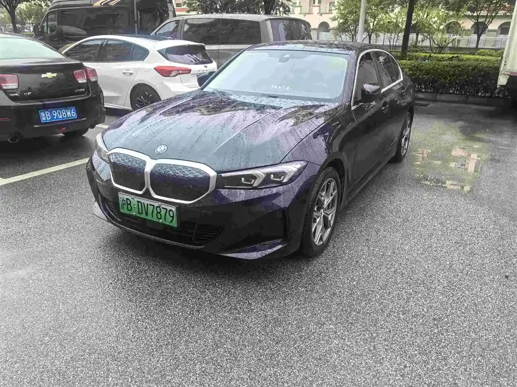 BMW i3 2025 eDrive 35 L