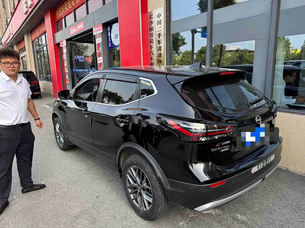 Nissan Qashqai — миниатюра 3