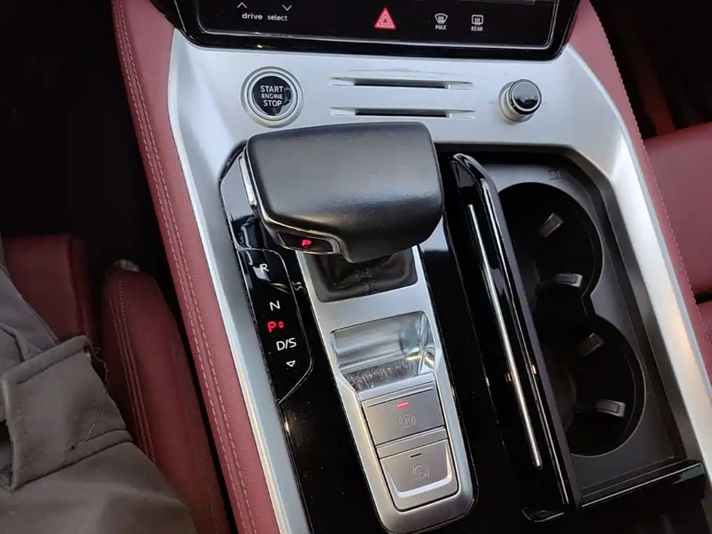 Audi Q6 — миниатюра 14