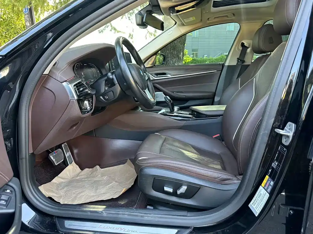 BMW 5 Series 5 2021 535Le M Sport