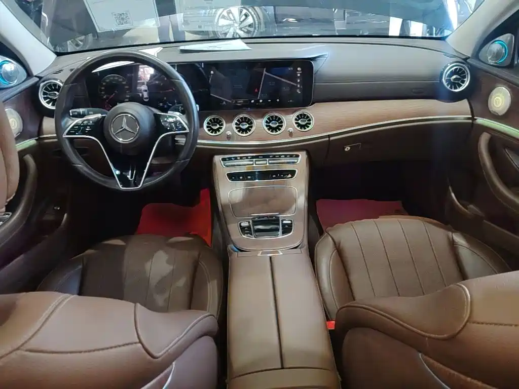 Mercedes-Benz E-Class — миниатюра 10