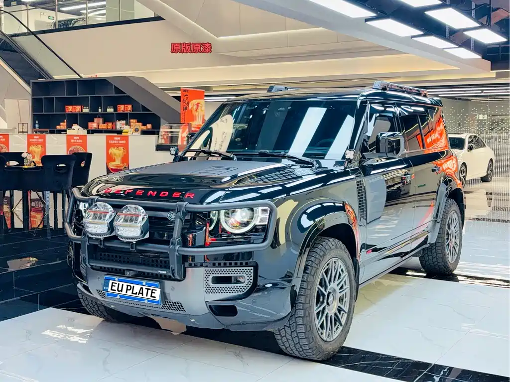 Land Rover Defender 2023