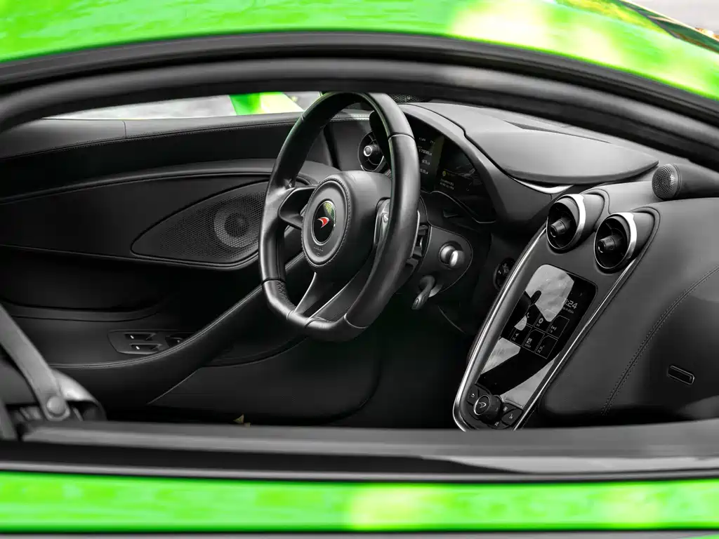 McLaren 570 — миниатюра 13