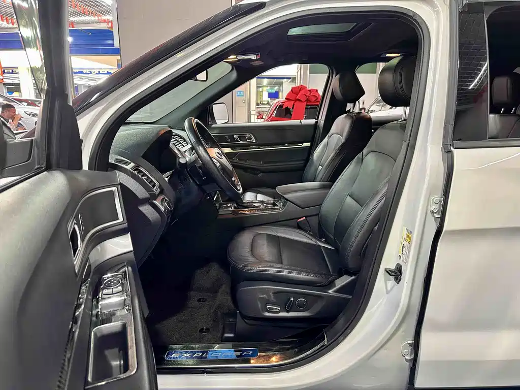 Ford Explorer (Import) 2.3T Elegant Edition, фото 5