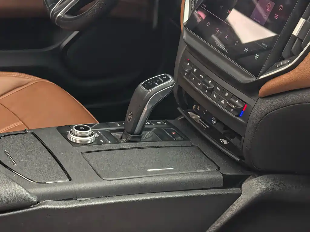 Maserati Ghibli — миниатюра 36