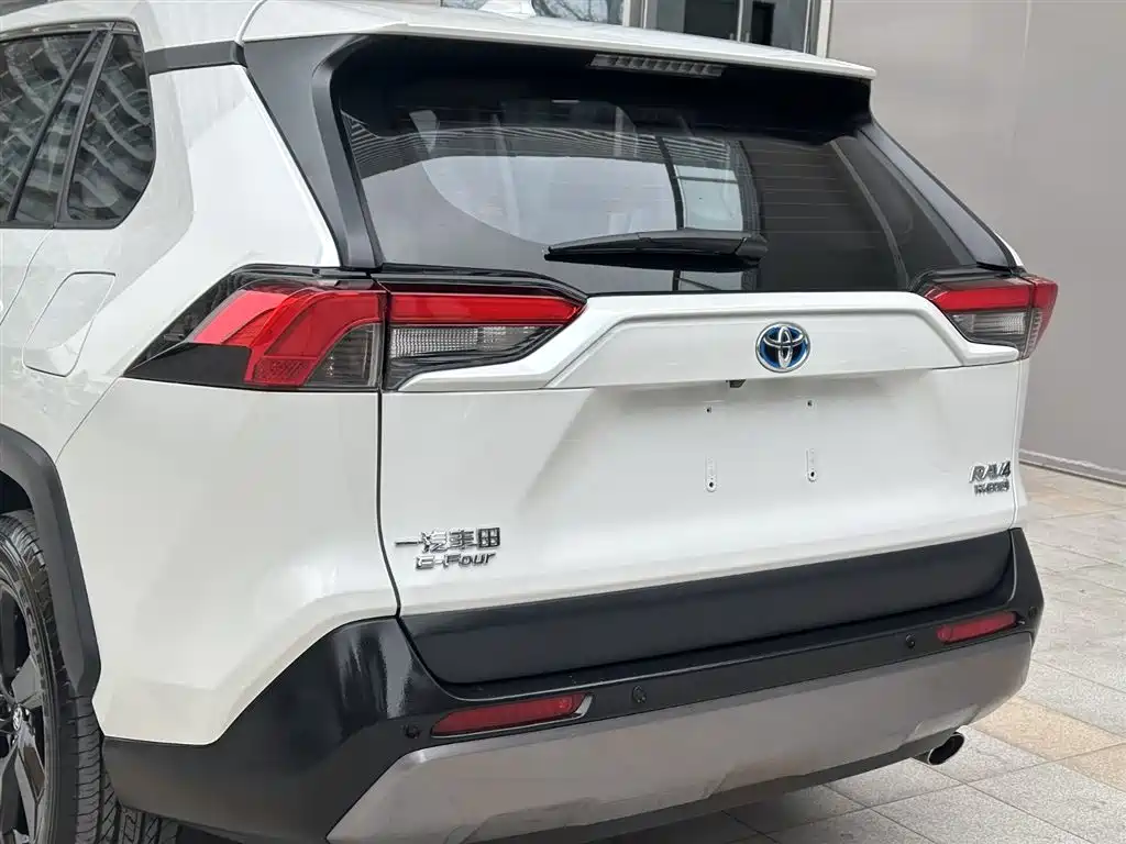 TOYOTA RAV4 RONGFANG