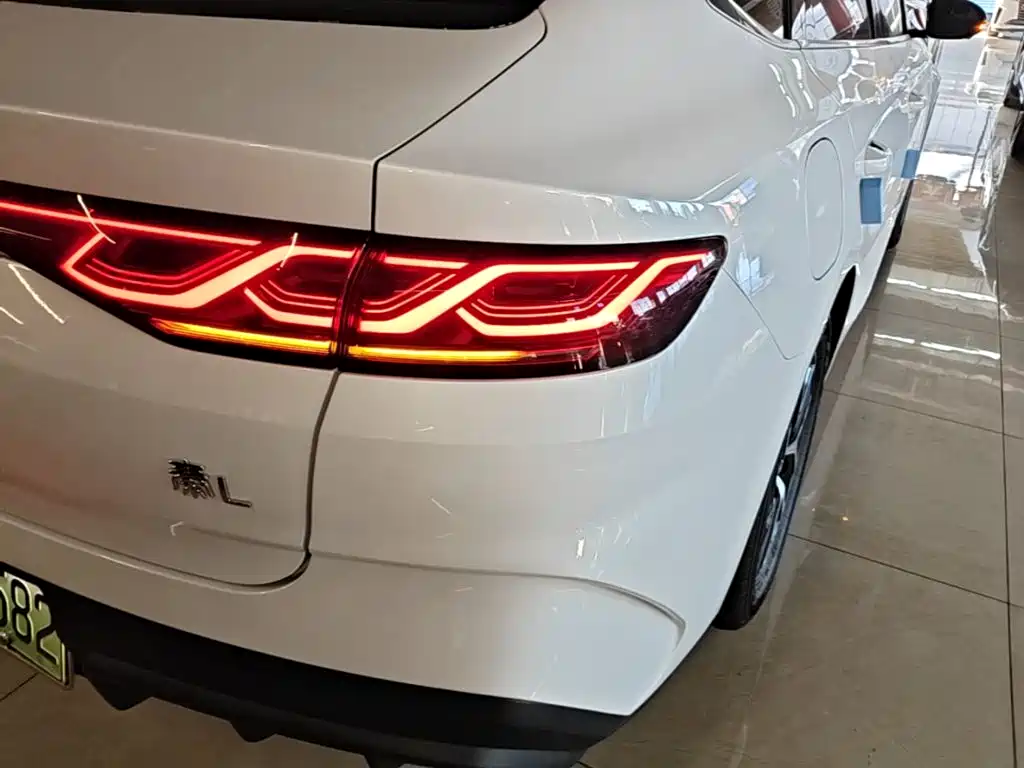 BYD Qin L — миниатюра 8
