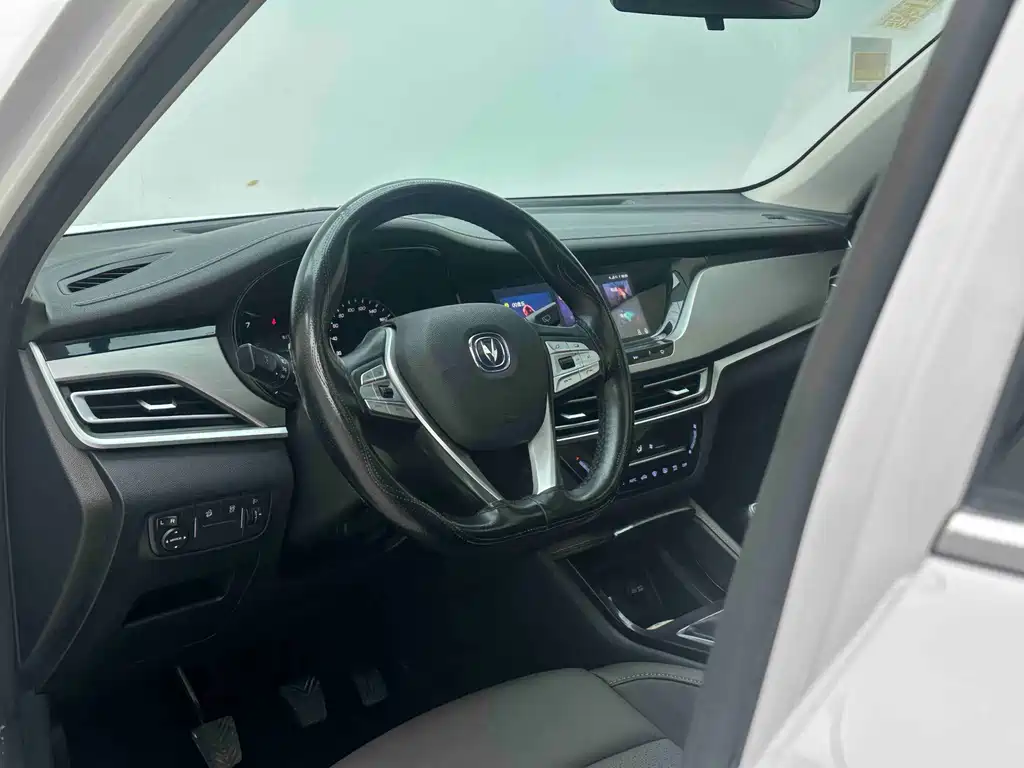 Changan CS35 — миниатюра 8