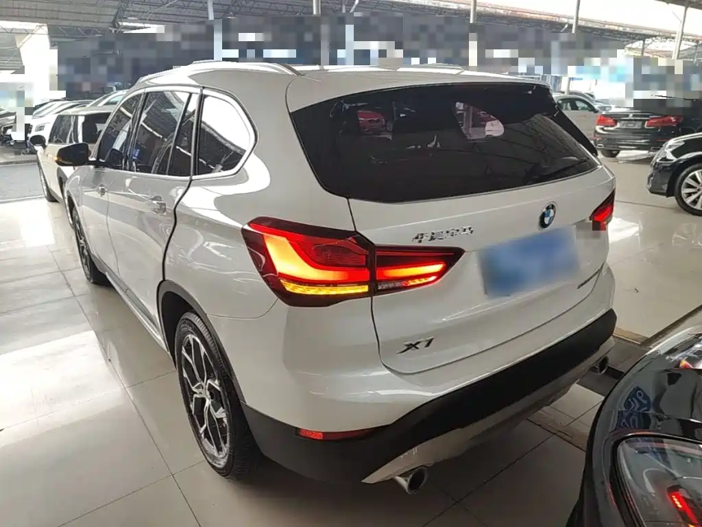 BMW X1 — миниатюра 5