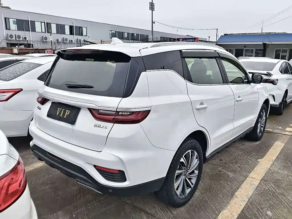 Geely Vision X6 — миниатюра 14