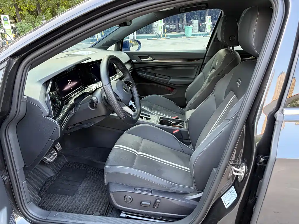 Volkswagen Golf — миниатюра 9