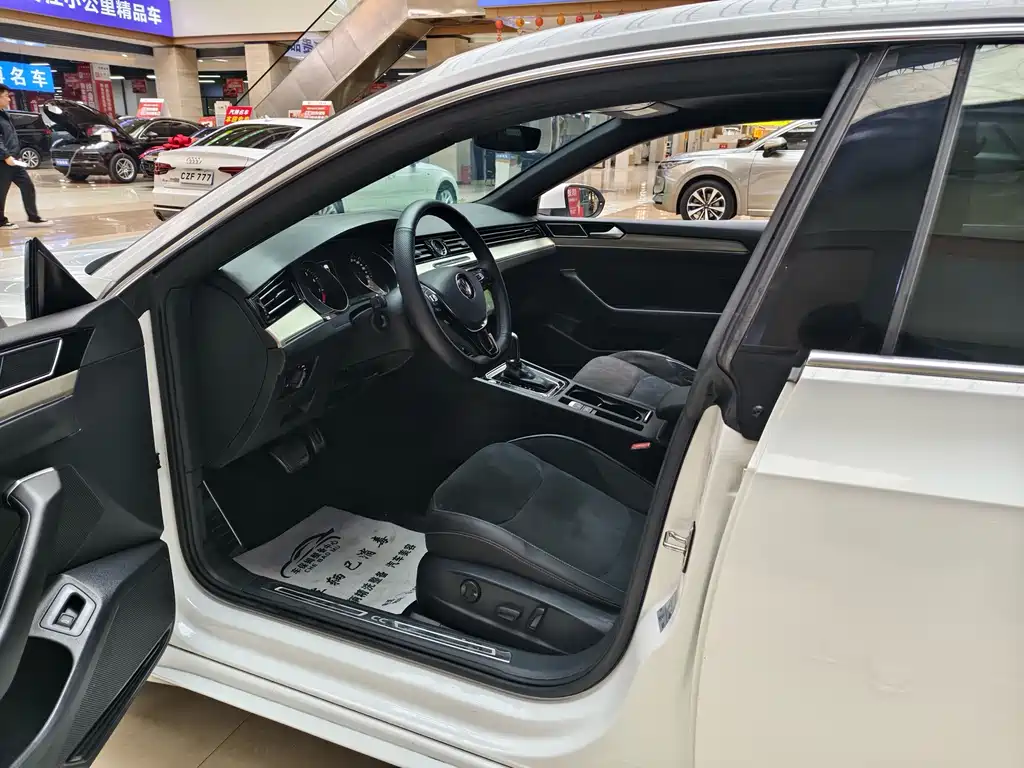 Volkswagen CC — миниатюра 7