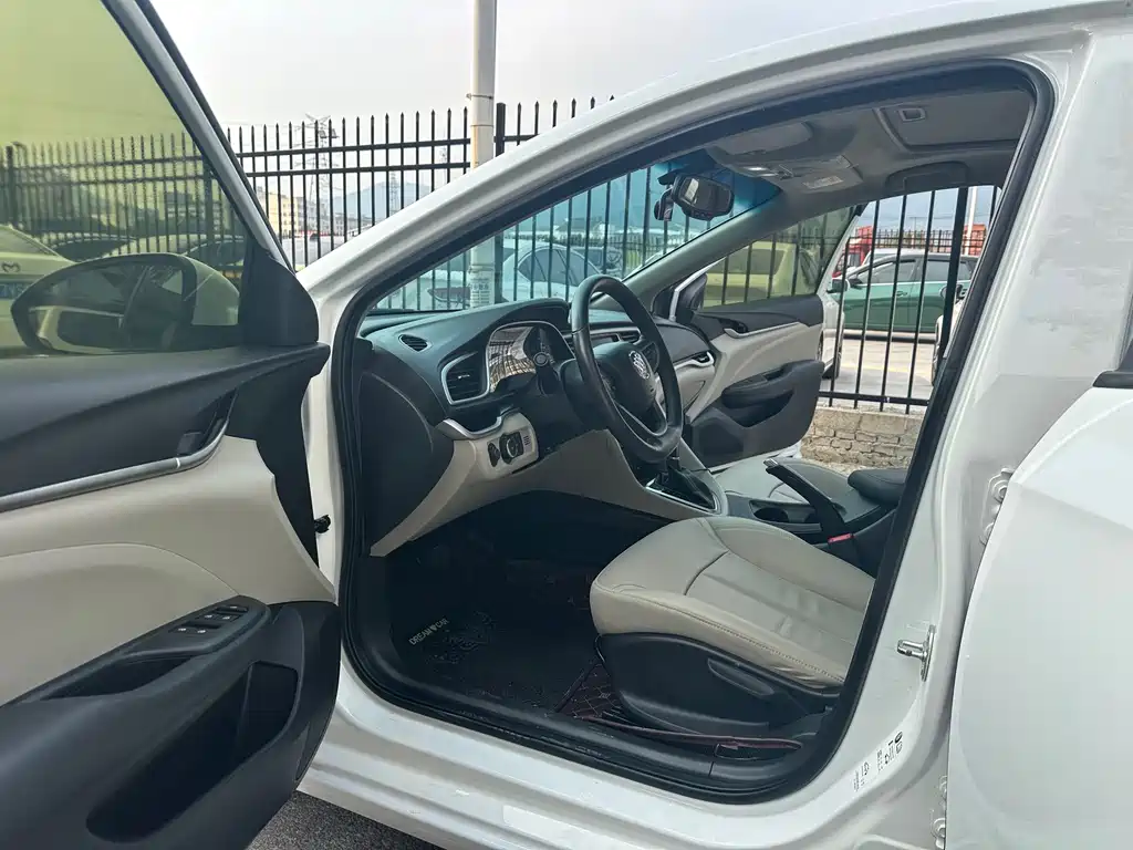 Buick Excelle — миниатюра 5
