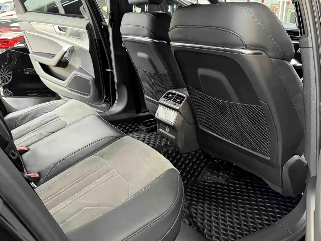 Audi A6L — миниатюра 9