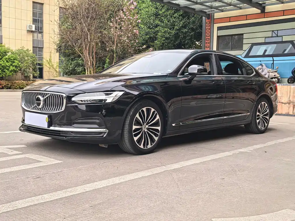 Volvo S90 2024