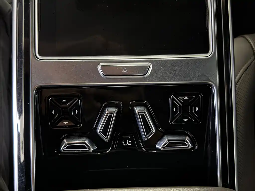 Audi A8 — миниатюра 14