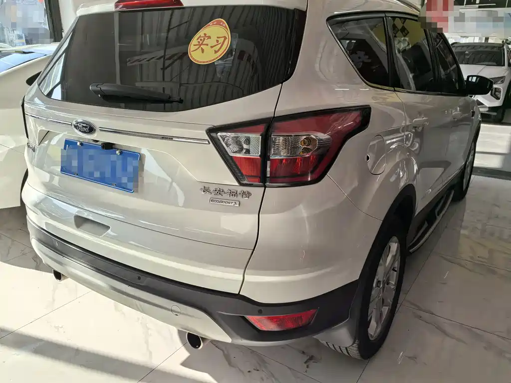 Ford Kuga — миниатюра 6