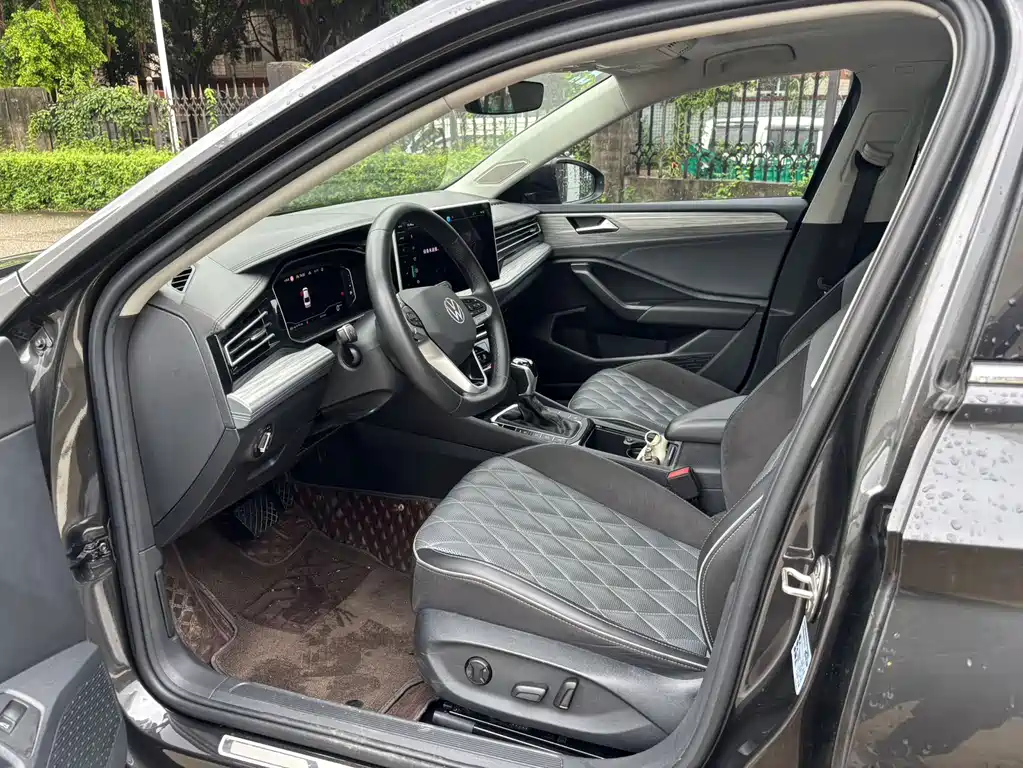 Volkswagen Sagitar — миниатюра 4