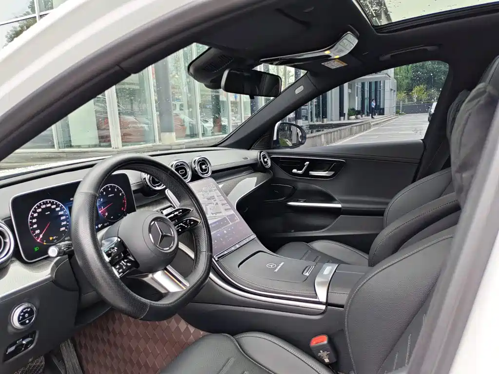 Mercedes-Benz C-Class — миниатюра 5