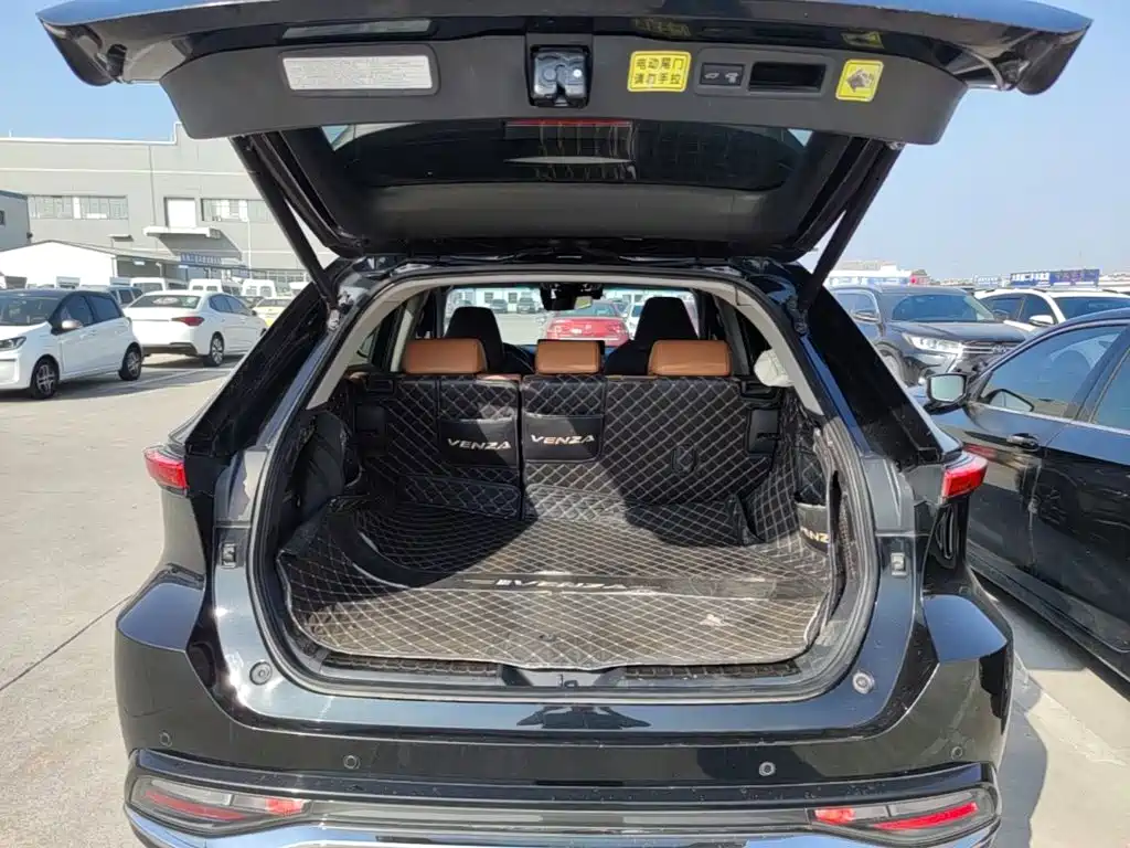 Toyota Venza — миниатюра 19