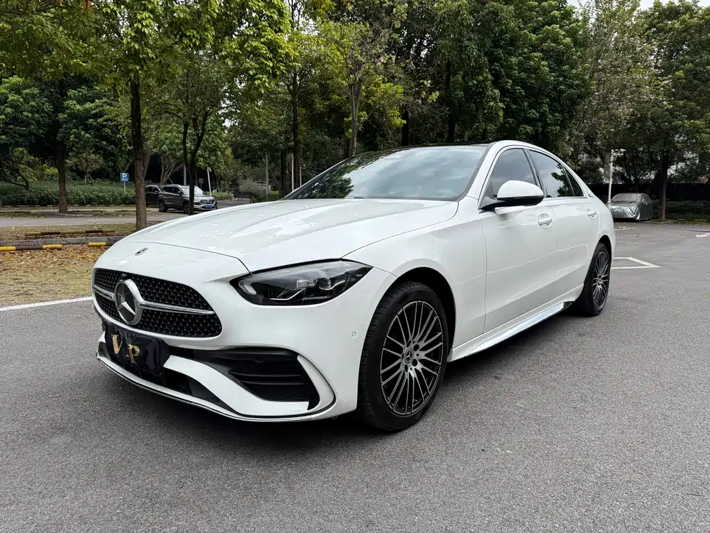 Mercedes-Benz C-Class 2024