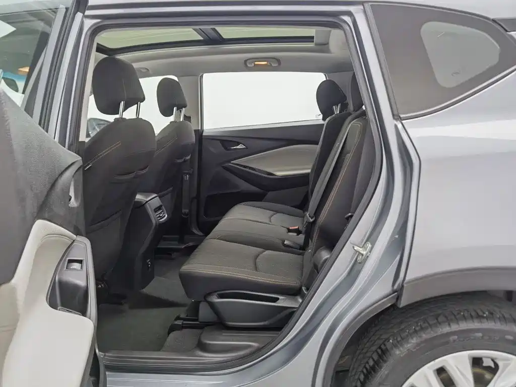 Chevrolet Volando — миниатюра 15