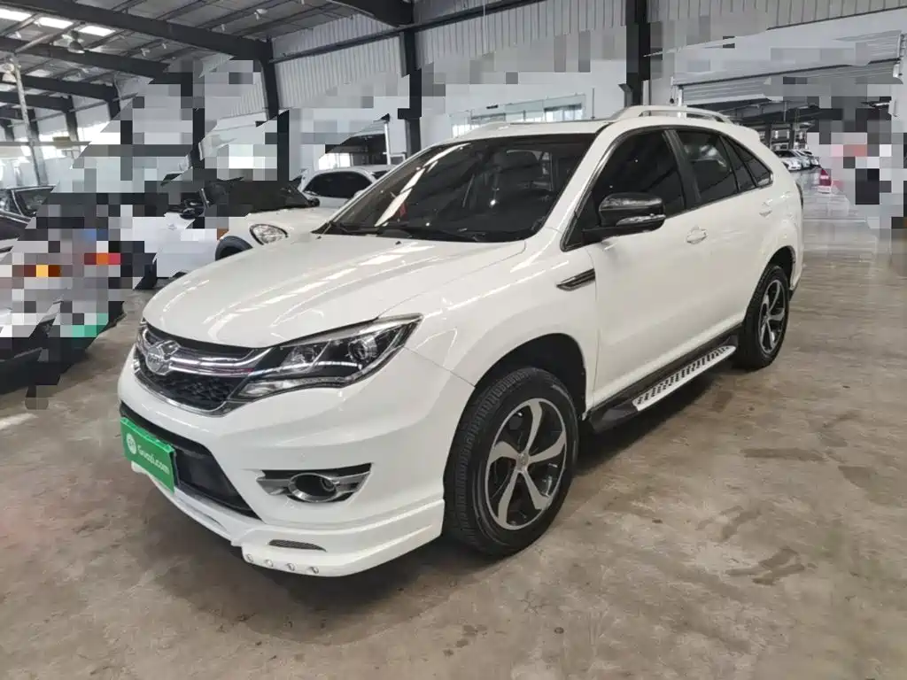 BYD S7
