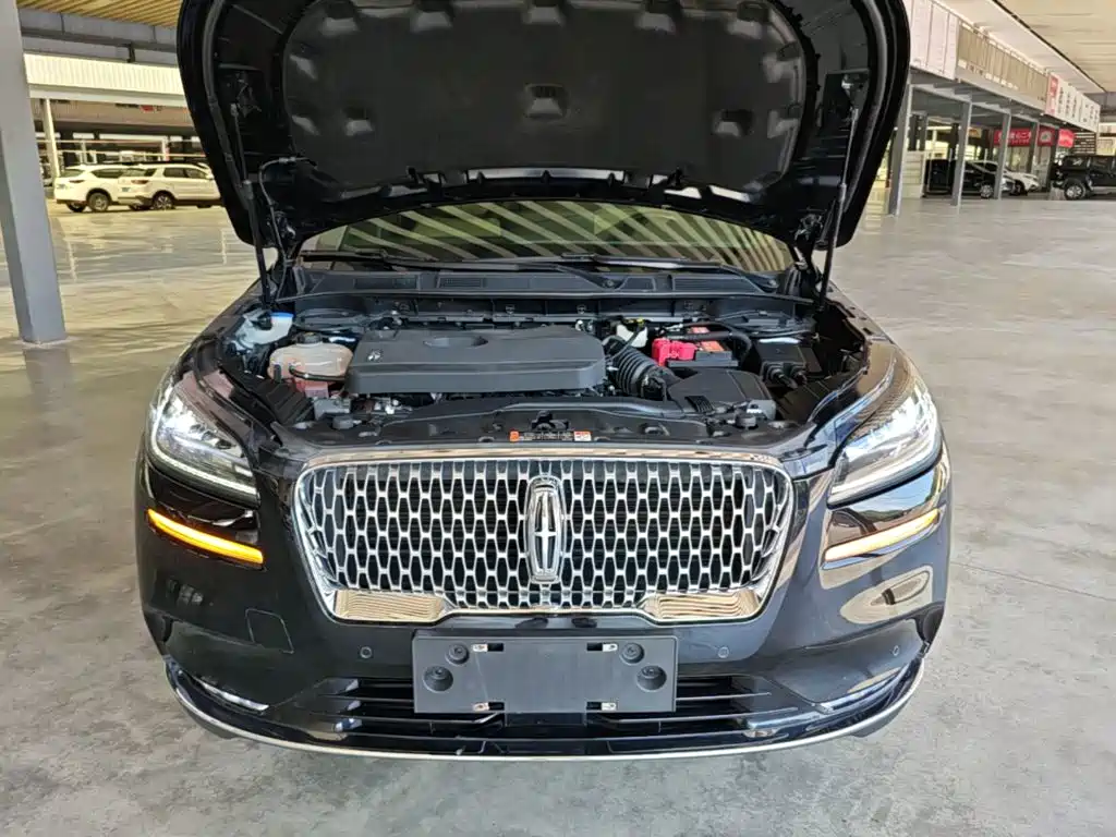 Lincoln Corsair — миниатюра 20