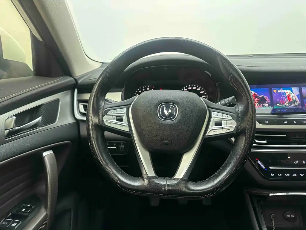 Changan CS35 — миниатюра 14