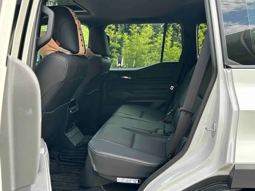 Toyota Land Cruiser Prado 2024 2.4T TX 5 мест