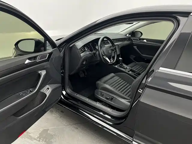 Volkswagen Magotan 2020 330TSI DSG Lead