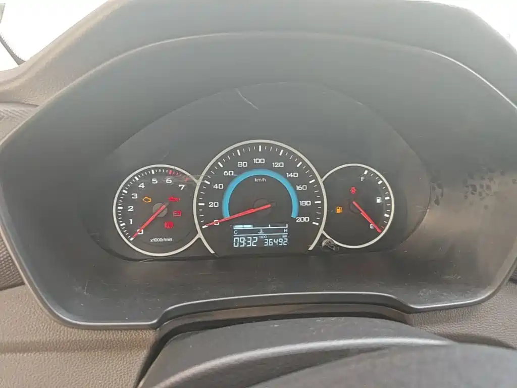Wuling Hongguang V — миниатюра 12